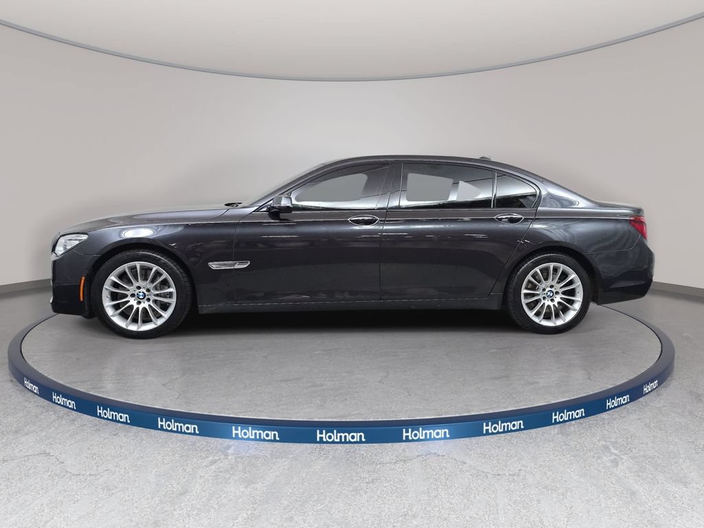 Used 2014 BMW 750Li xDrive AWD/4WD image 9