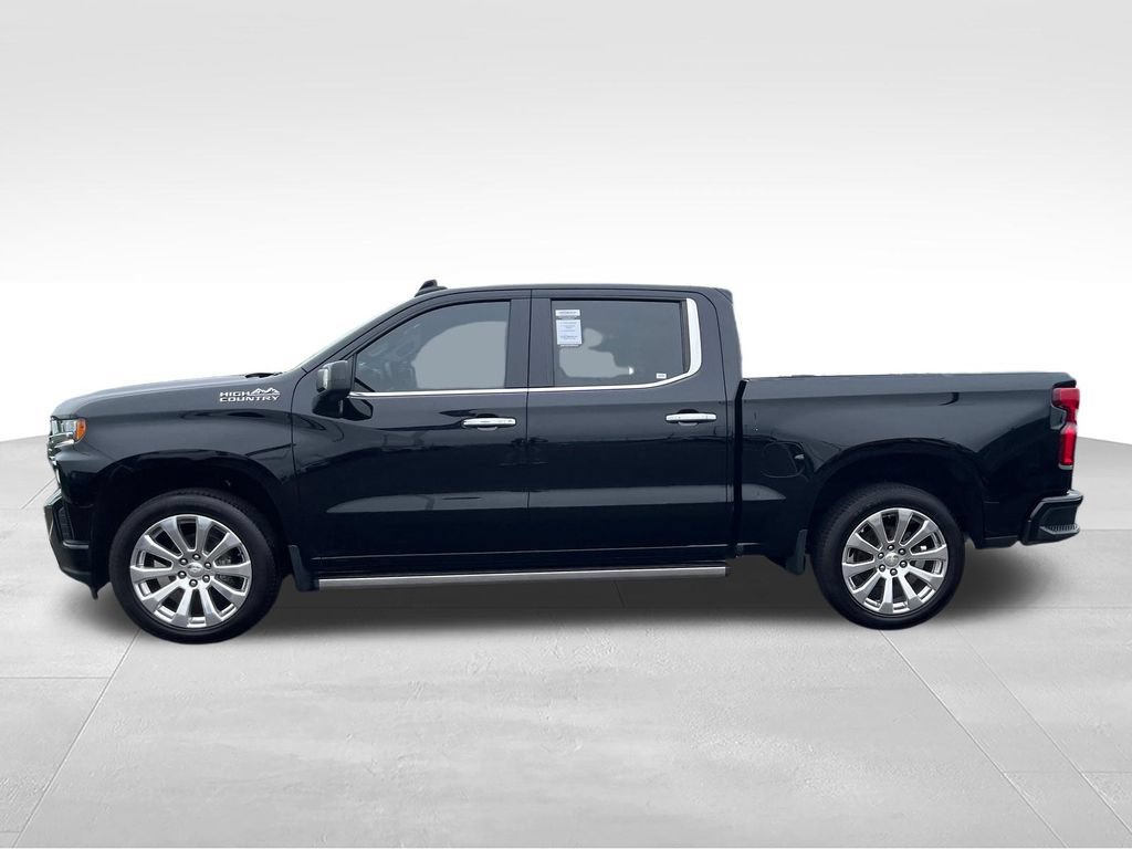 Used 2022 Chevrolet Silverado 1500 High Country w/ Technology Package AWD/4WD image 2
