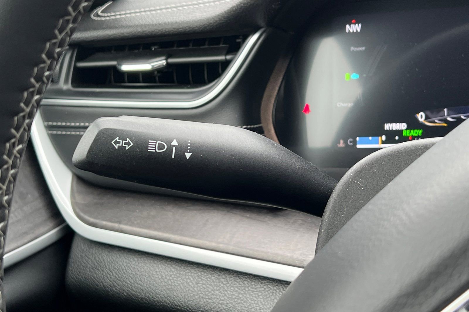 Used 2025 Jeep Grand Cherokee Limited 4xe image 34