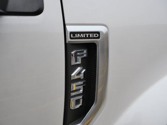 Used 2019 Ford F450 Limited AWD/4WD image 9
