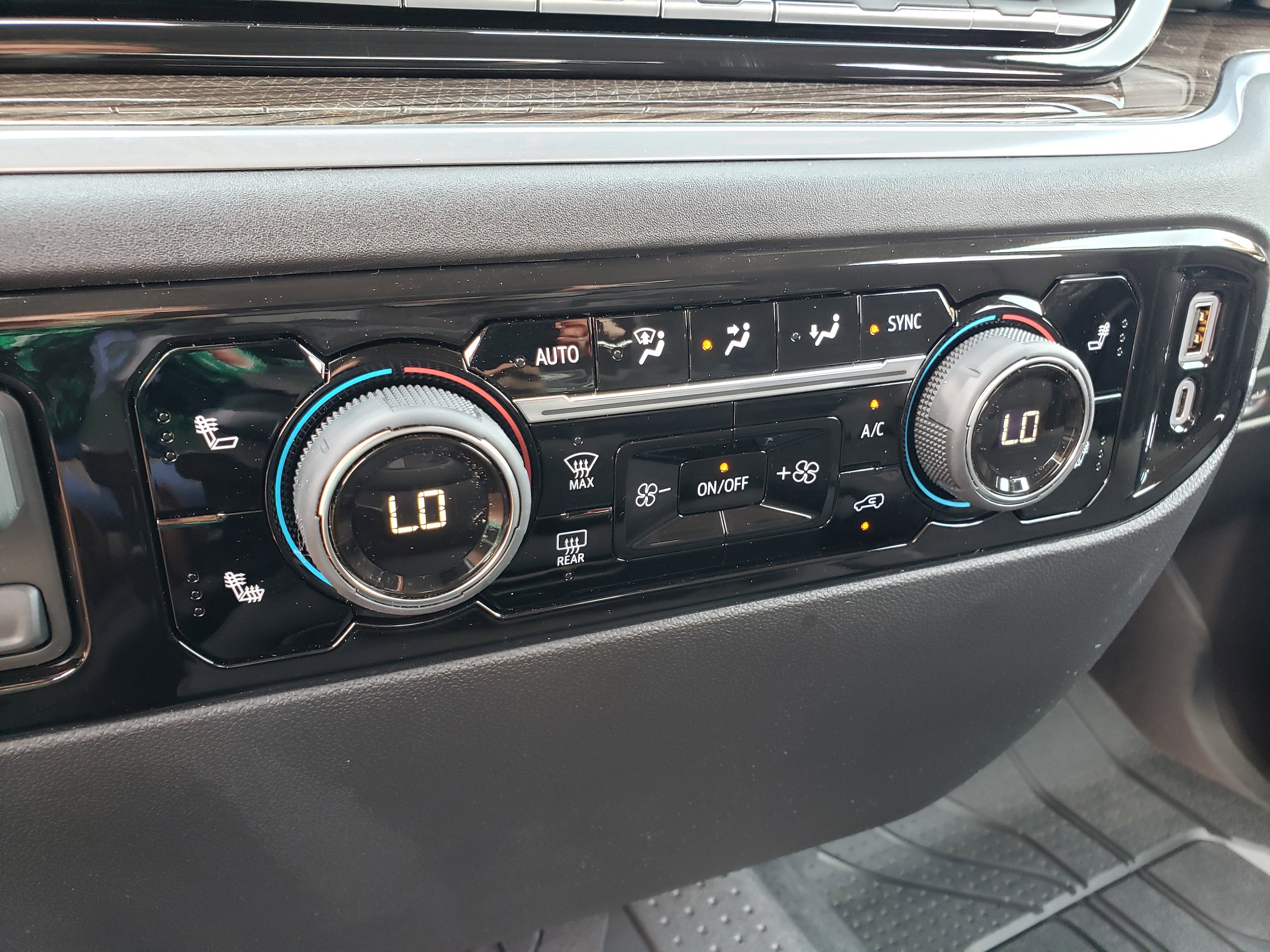 New 2026 Chevrolet Silverado 1500 RST w/ RST Select Package image 22