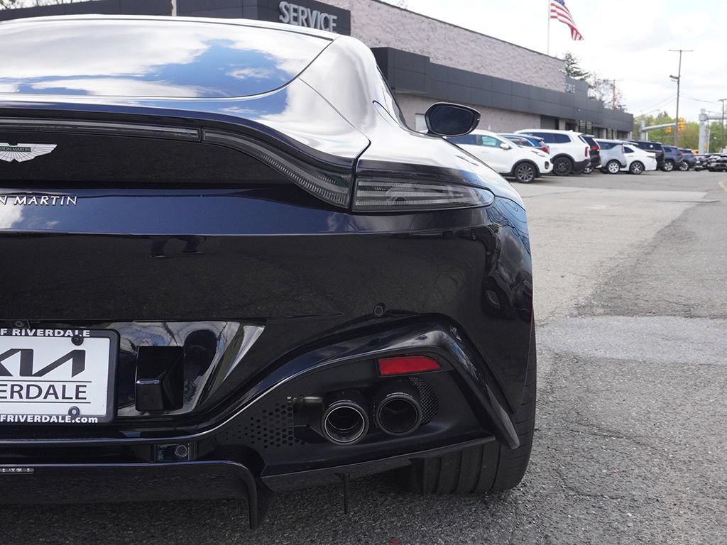 Used 2020 Aston Martin V8 Vantage Coupe RWD image 14