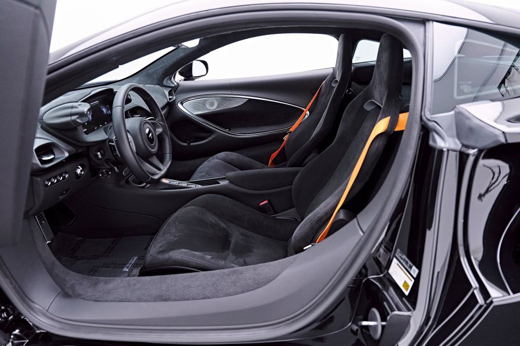 Used 2026 McLaren Artura RWD image 51
