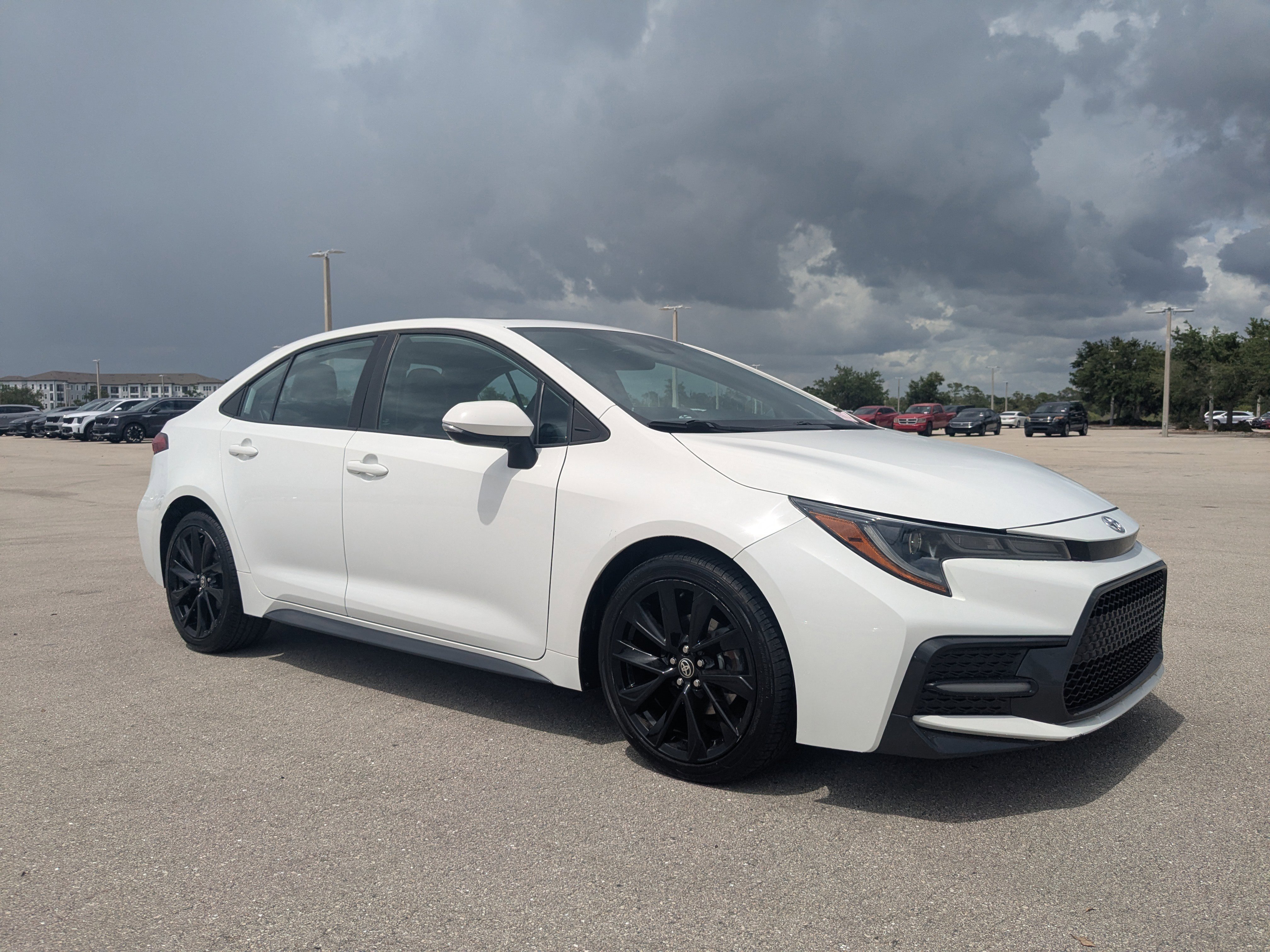 Used 2021 Toyota Corolla XSE image 2