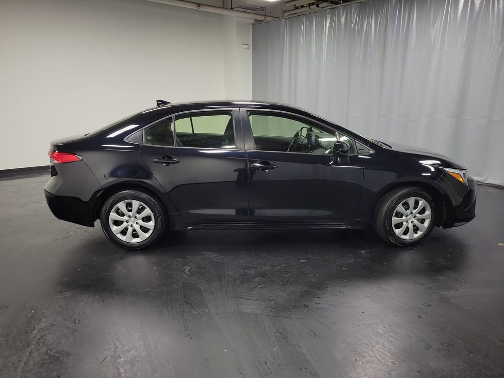 Used 2024 Toyota Corolla LE image 9