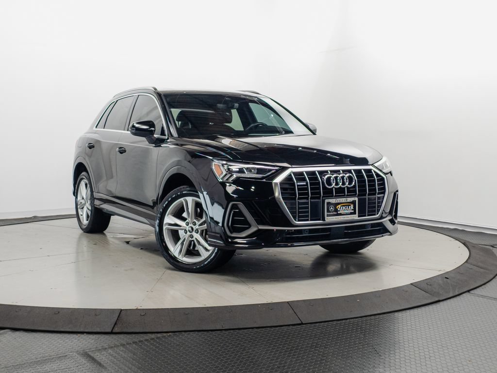 Used 2021 Audi Q3 2.0T Premium Plus w/ Premium Plus Package AWD/4WD image 1