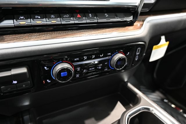 New 2026 Chevrolet Silverado 1500 LT Trail Boss w/ LT Trail Boss Premium Package AWD/4WD image 18