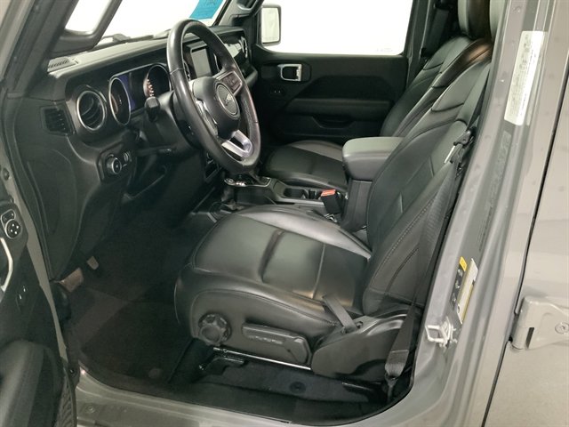 Used 2023 Jeep Wrangler Altitude image 15