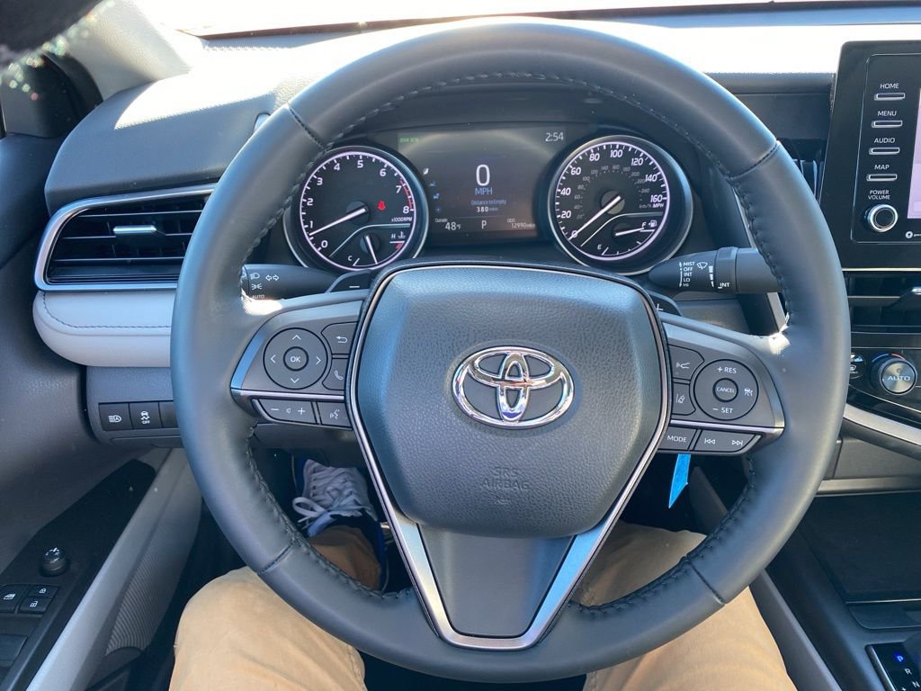 Used 2024 Toyota Camry SE w/ Cold Weather Package image 13