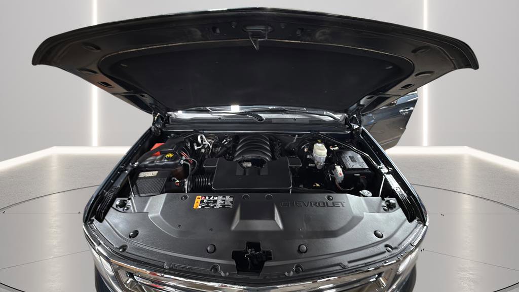 Used 2019 Chevrolet Suburban Premier AWD/4WD image 31