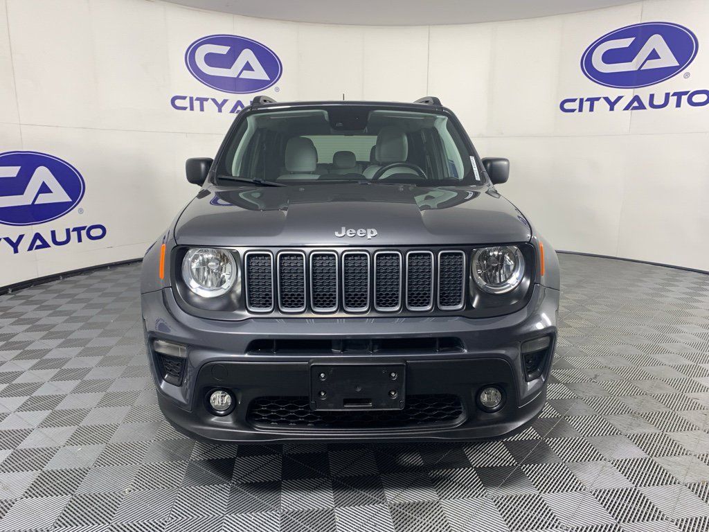 Used 2022 Jeep Renegade Latitude w/ Convenience Group AWD/4WD image 9