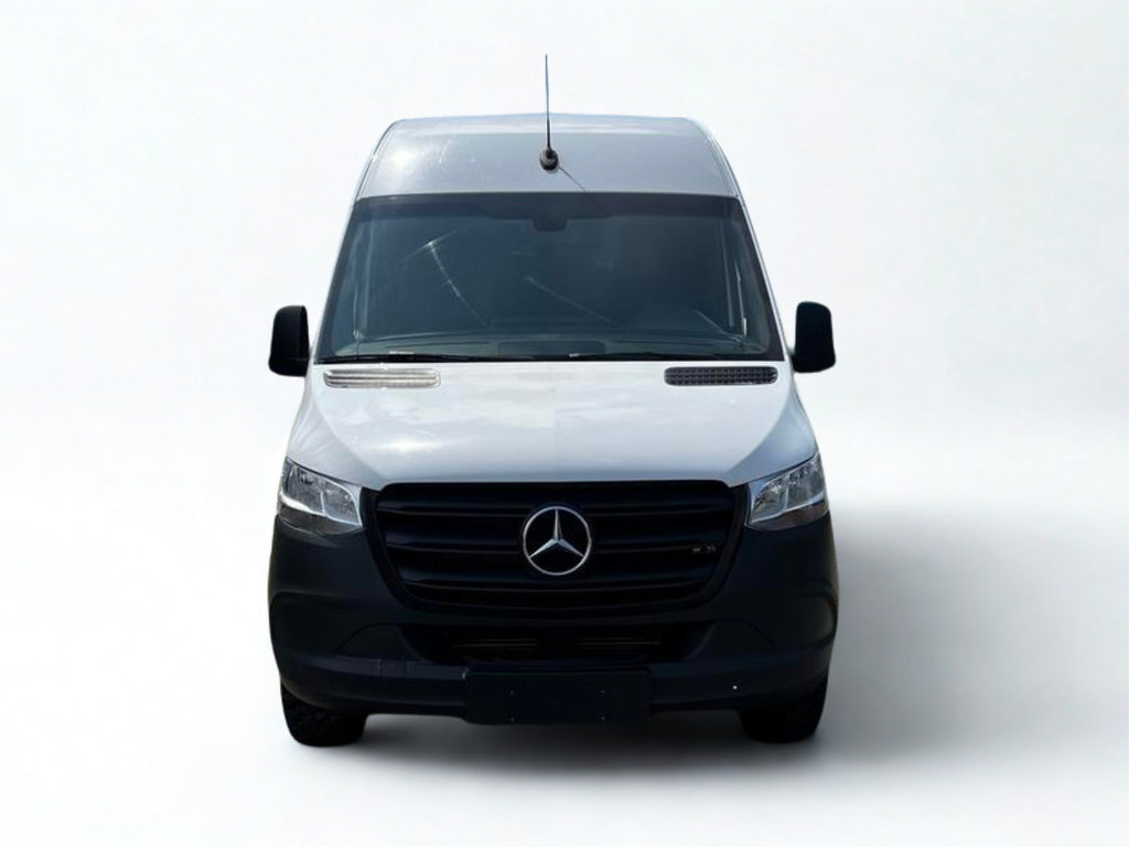 Used 2022 Mercedes-Benz Sprinter 2500 image 9
