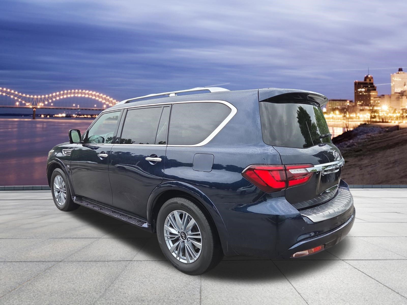 Used 2019 INFINITI QX80 Luxe w/ Proassist Package AWD/4WD image 3