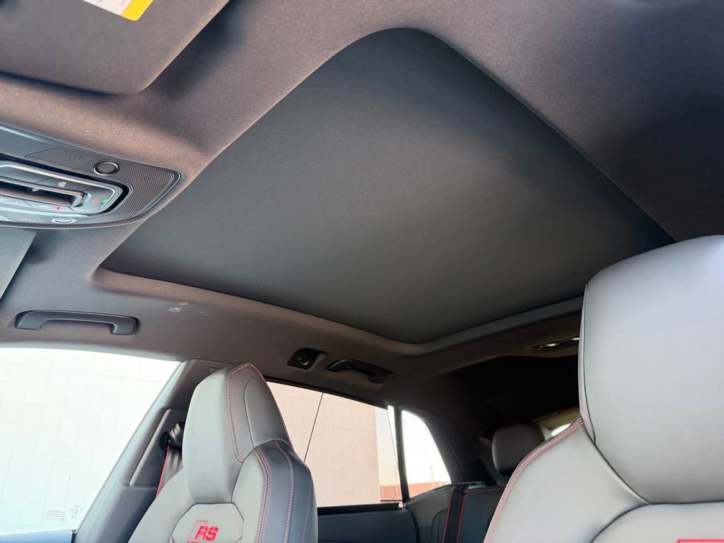 New 2026 Audi RS Q8 performance image 22