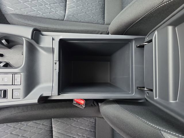 New 2026 Nissan Sentra SV w/ SV Convenience Package FWD image 24