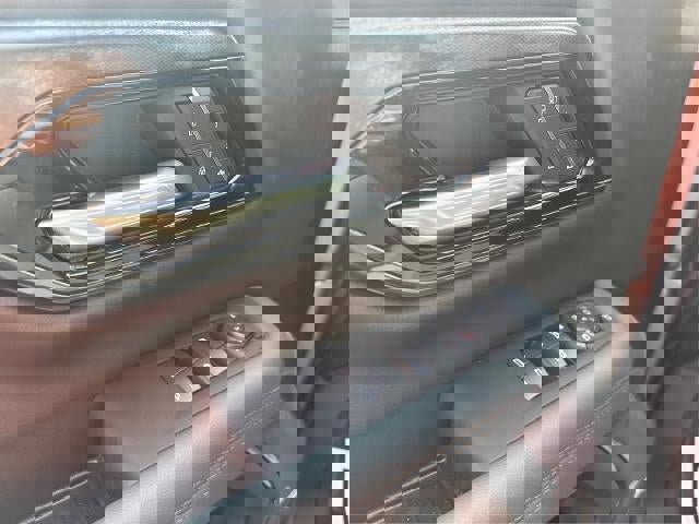 New 2026 GMC Yukon XL AT4 w/ AT4 Premium Plus Package AWD/4WD image 16