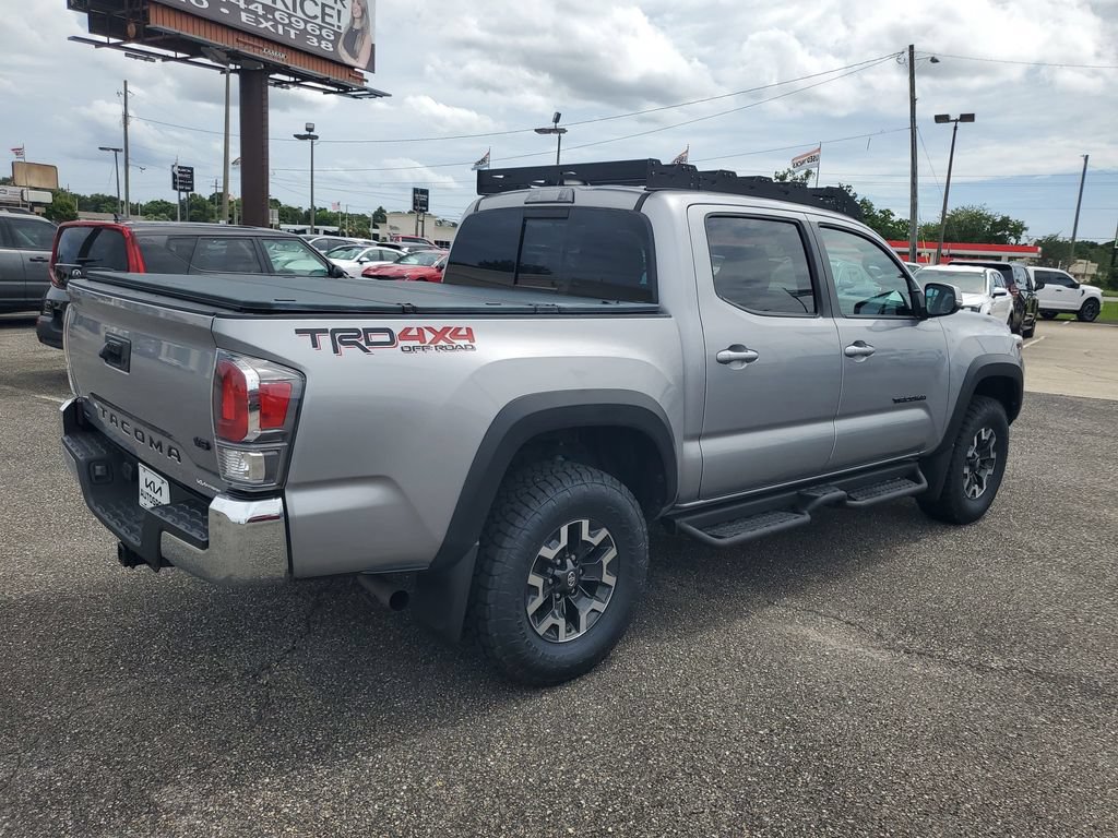 Used 2021 Toyota Tacoma TRD Off-Road AWD/4WD image 4
