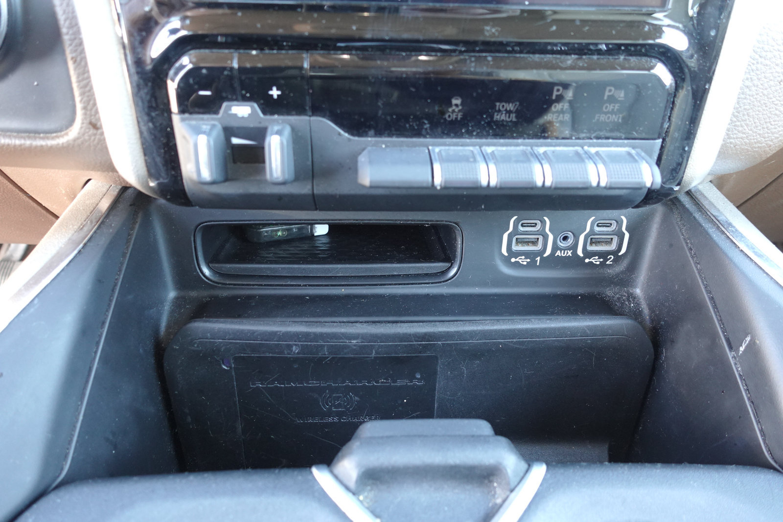 Used 2020 RAM 1500 Laramie AWD/4WD image 23