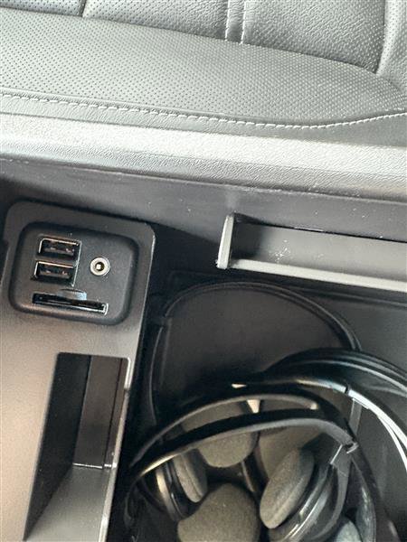 Used 2015 GMC Yukon Denali w/ Open Road Package image 35