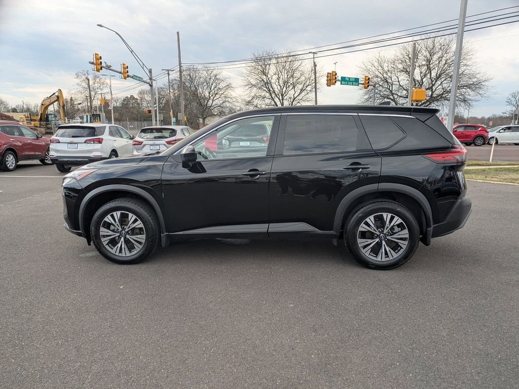 Used 2023 Nissan Rogue SV AWD/4WD image 8