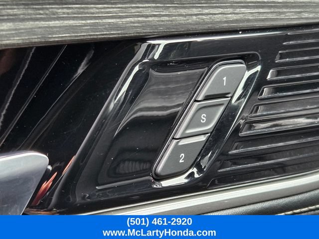 Used 2024 Jeep Wagoneer Series II w/ Flexible Seating Group RWD image 37