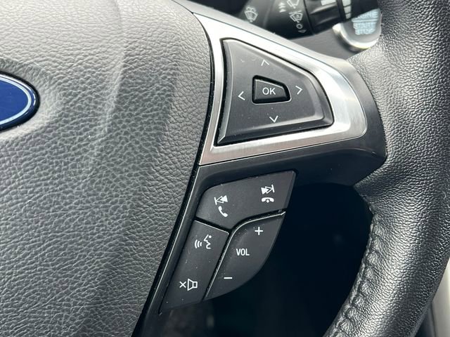 Used 2020 Ford Fusion SEL image 21