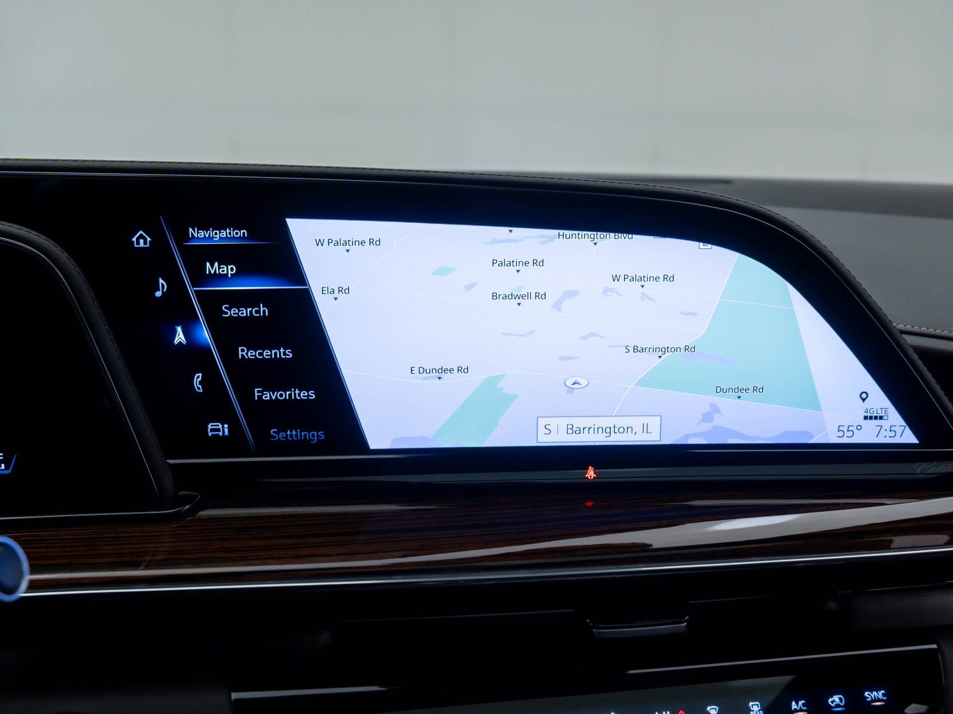 Certified 2023 Cadillac Escalade ESV Premium Luxury image 28