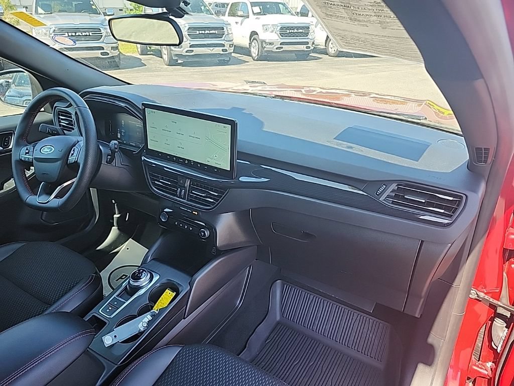 Used 2025 Ford Escape ST-Line w/ Tech Pack #1 FWD image 33