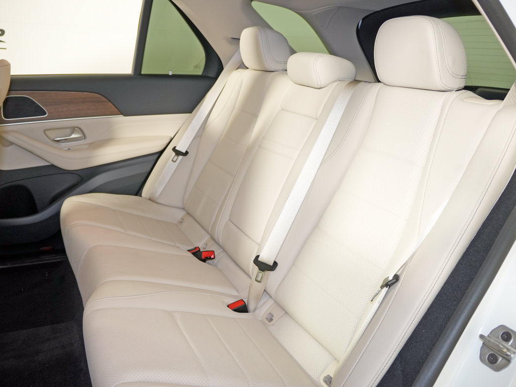 Certified 2025 Mercedes-Benz GLE 350 4MATIC image 32