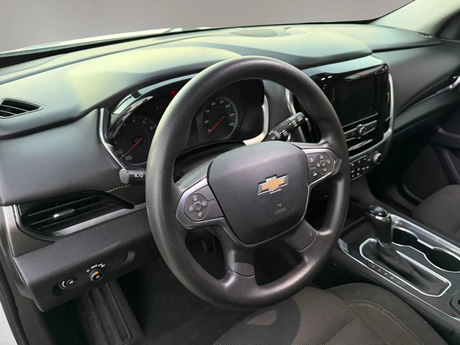 Used 2020 Chevrolet Traverse LS FWD image 20