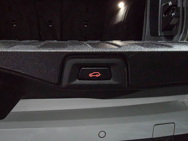 Used 2020 BMW X5 xDrive40i w/ M Sport Package image 40