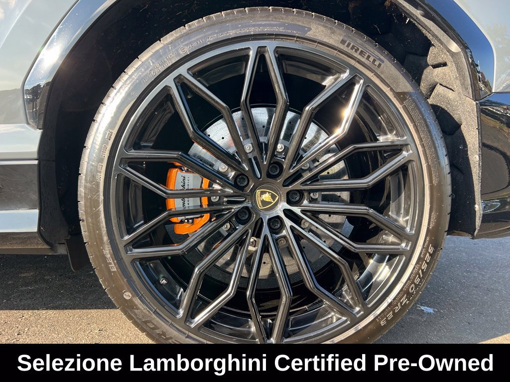 Used 2025 Lamborghini Urus SE AWD/4WD image 11