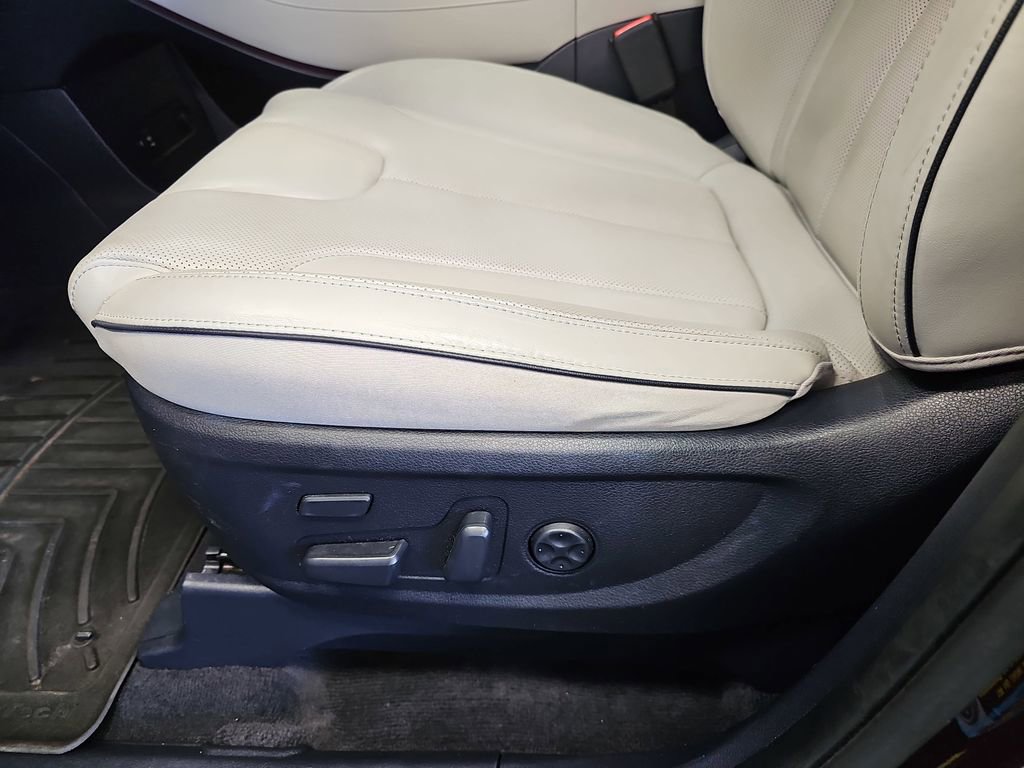 Used 2021 Hyundai Palisade Limited AWD/4WD image 29