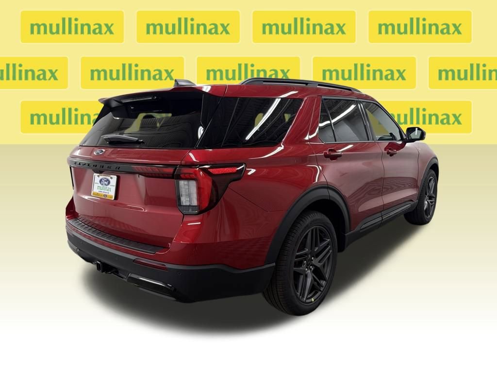 New 2026 Ford Explorer ST-Line w/ ST-Line Street Pack image 3