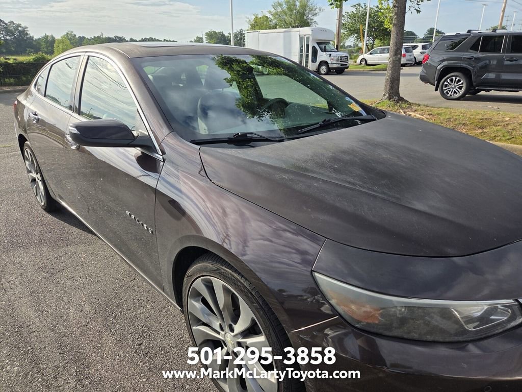 Used 2016 Chevrolet Malibu Premier w/ Driver Confidence Package II FWD image 3