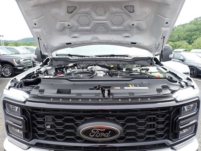 New 2026 Ford F250 Lariat w/ Black Appearance Package AWD/4WD image 12
