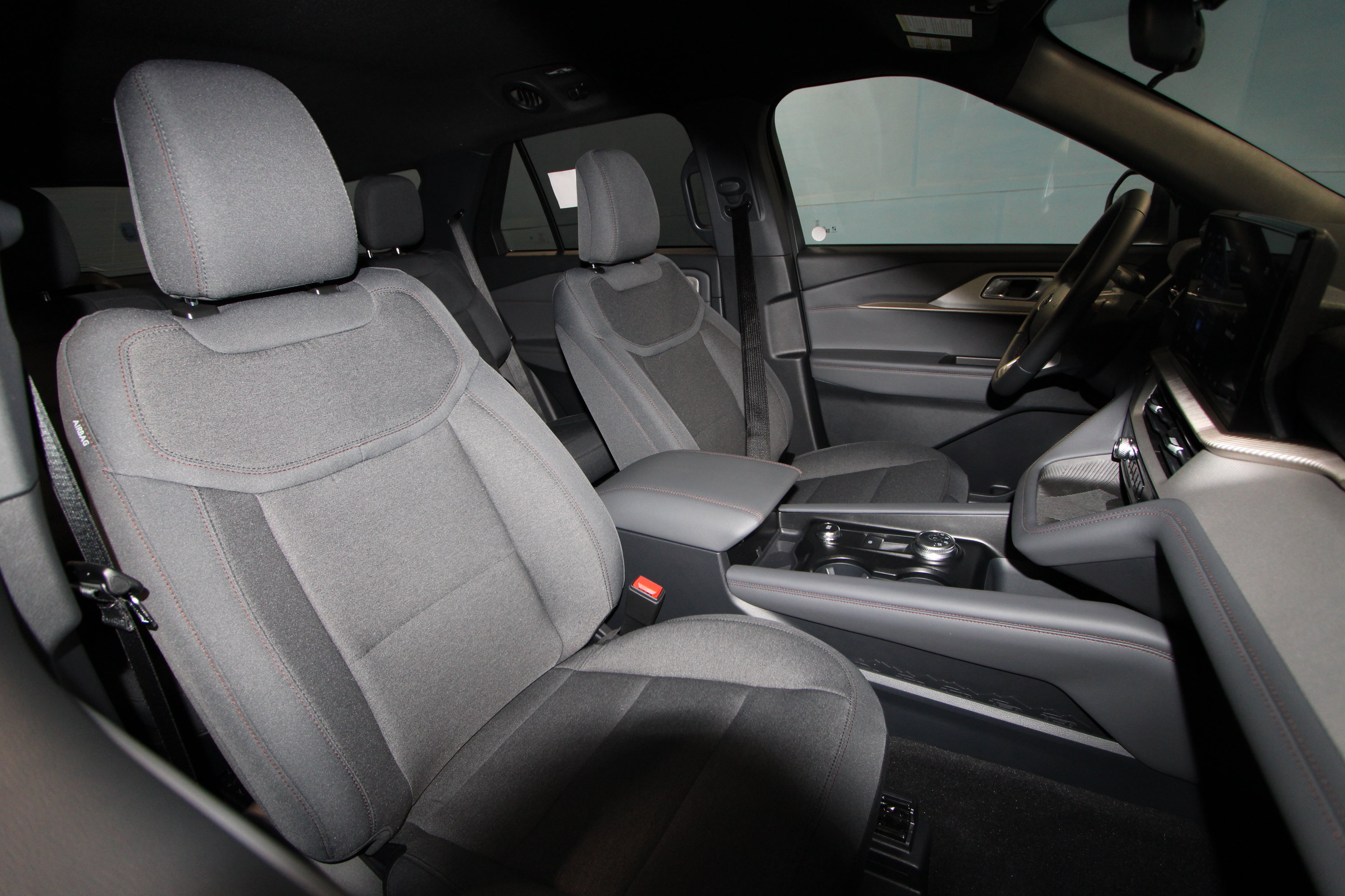 New 2027 Ford Explorer Active AWD/4WD image 17