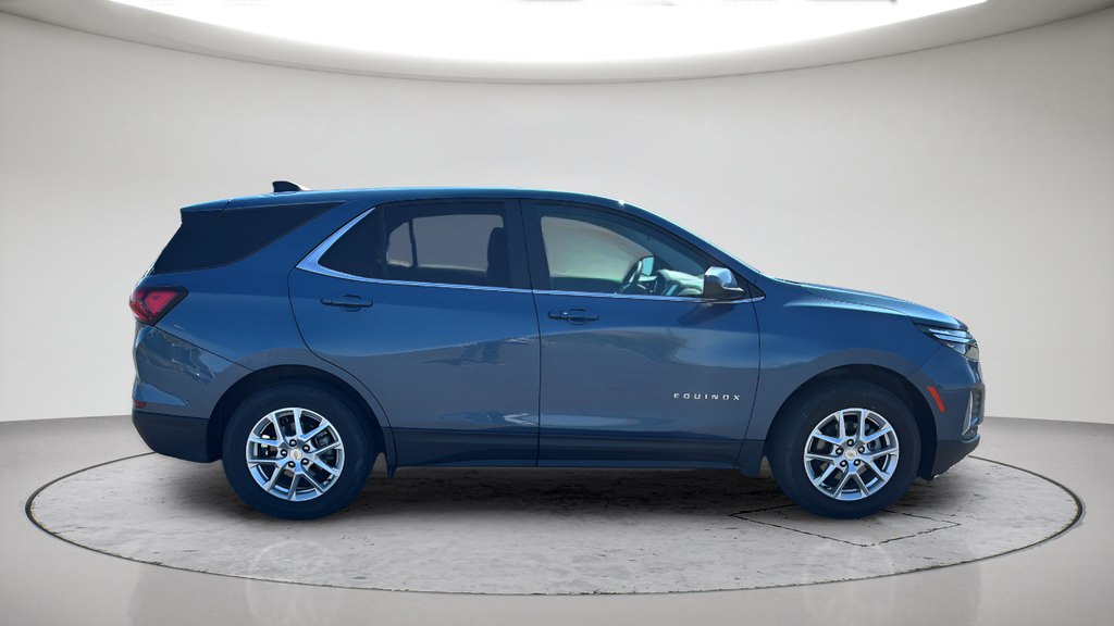 Used 2024 Chevrolet Equinox LT AWD/4WD image 5