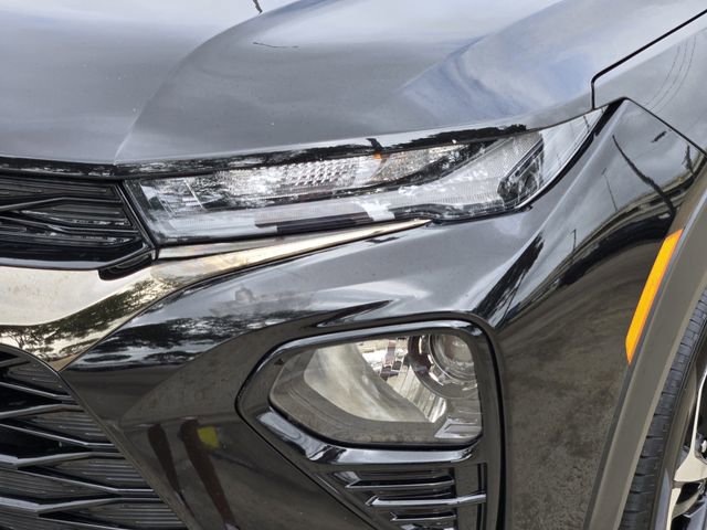 Used 2022 Chevrolet TrailBlazer RS w/ Sun and Liftgate Package FWD image 9