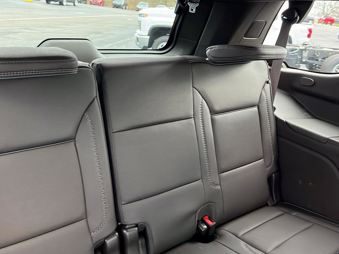 Used 2024 GMC Yukon Denali w/ Advanced Technology Package image 33