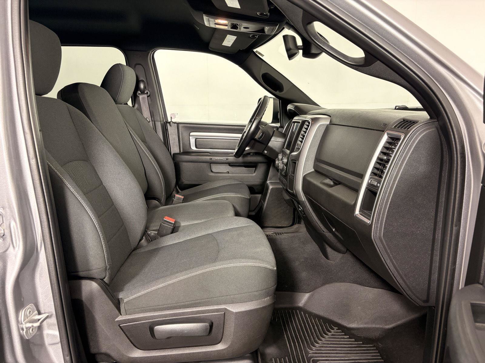 Used 2022 RAM 1500 Classic Warlock AWD/4WD image 23