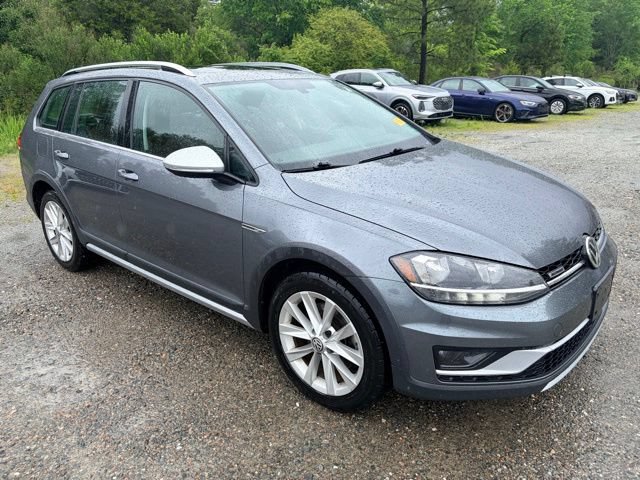 Used 2018 Volkswagen Golf Alltrack SE AWD/4WD image 3