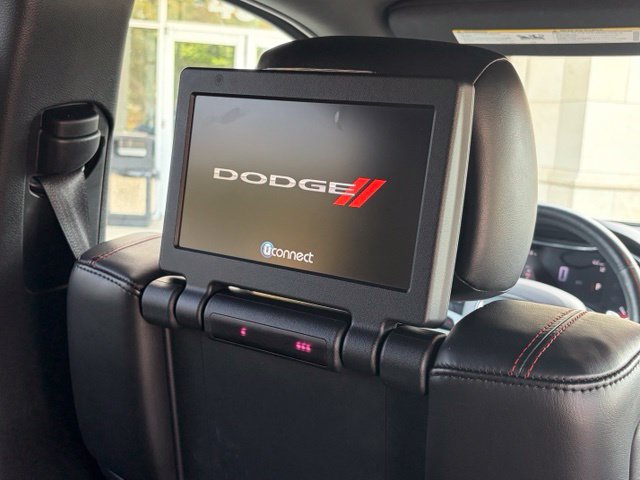 Used 2017 Dodge Durango R/T w/ Technology Group AWD/4WD image 34