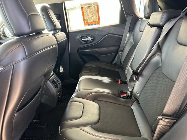 Used 2019 Jeep Cherokee Trailhawk w/ Cold Weather Group image 22