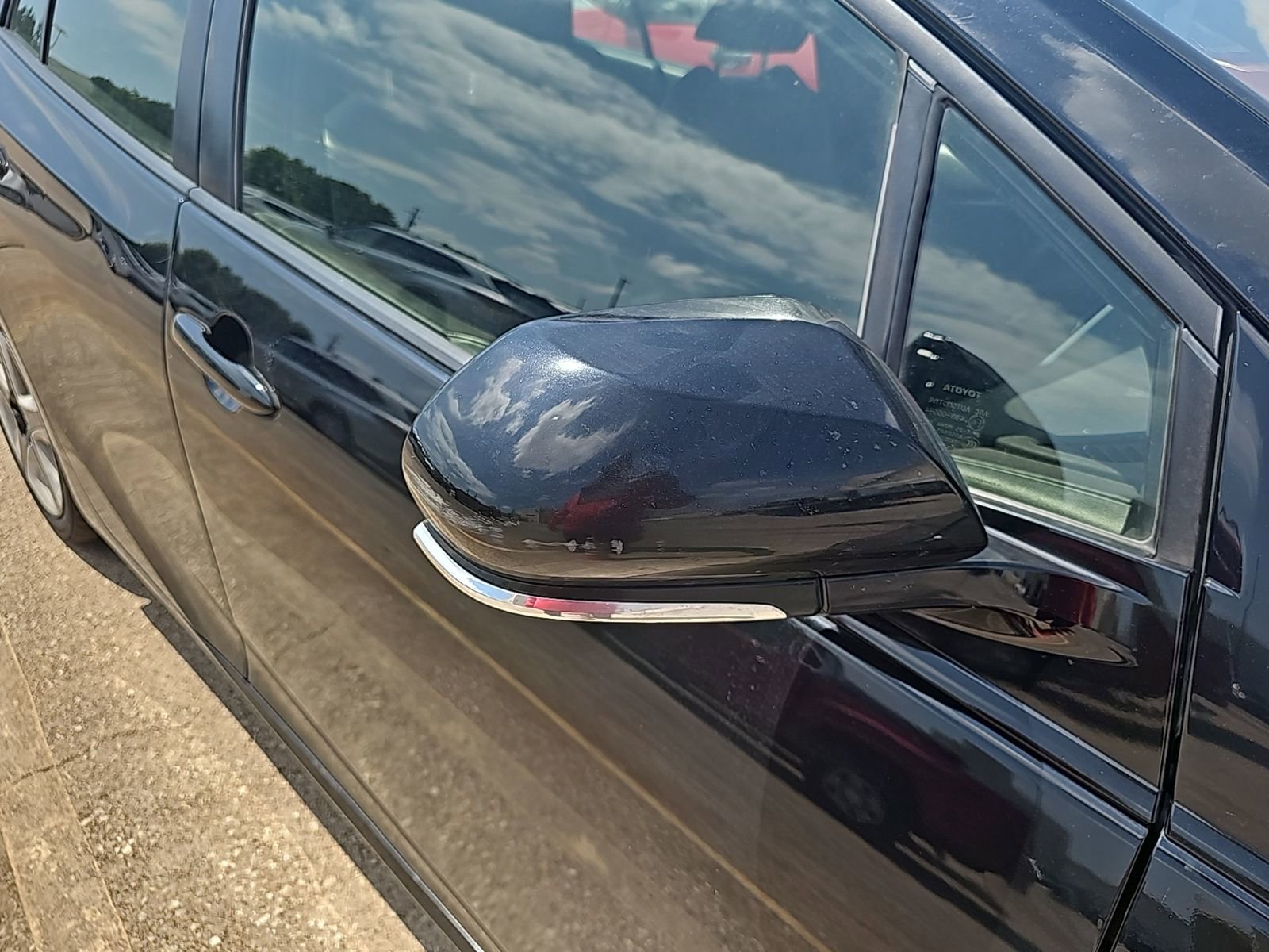 Used 2016 Toyota Prius Three Touring w/ Preferred Accessory Package image 13