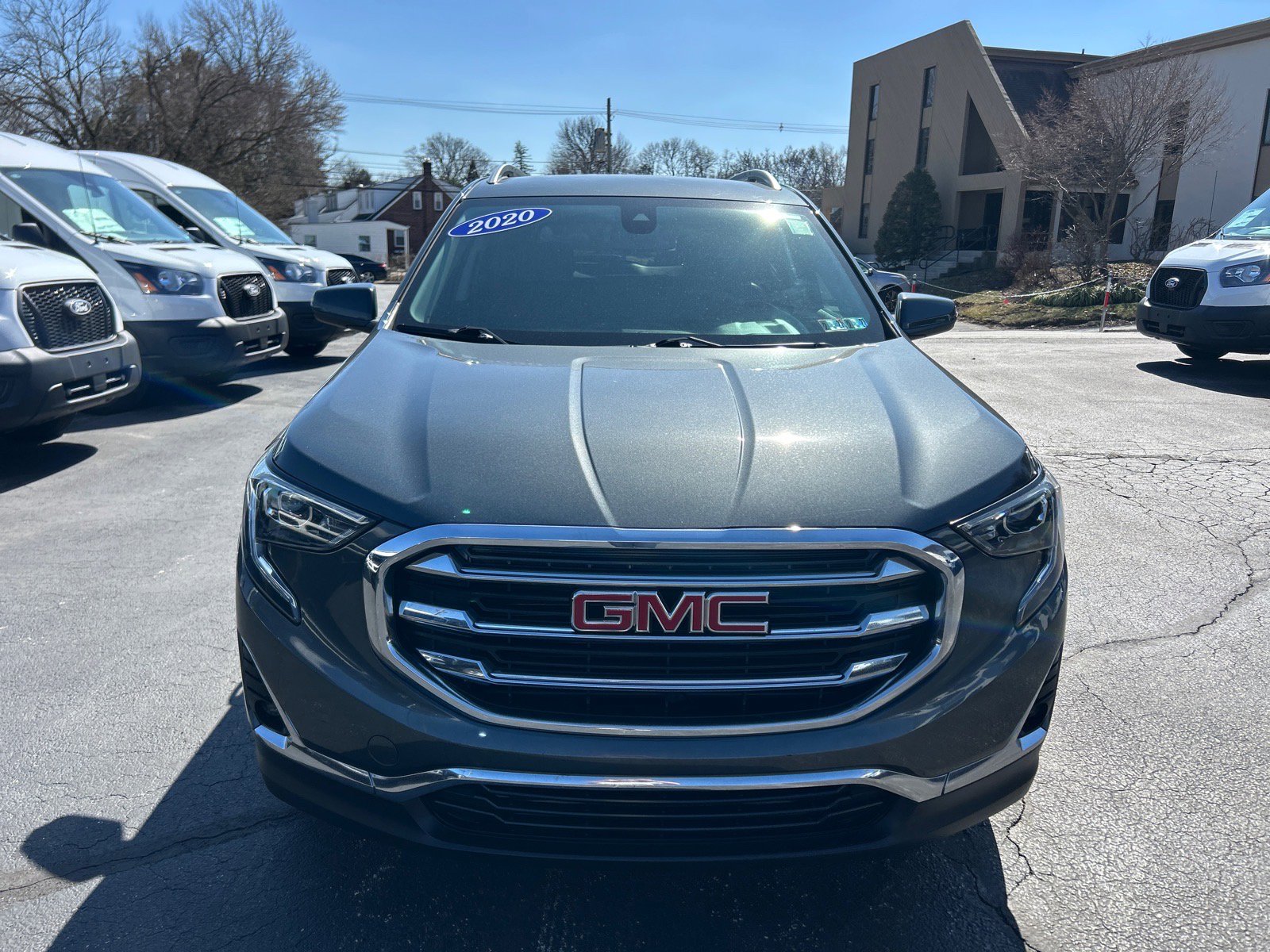 Used 2020 GMC Terrain SLT w/ Preferred Package image 2