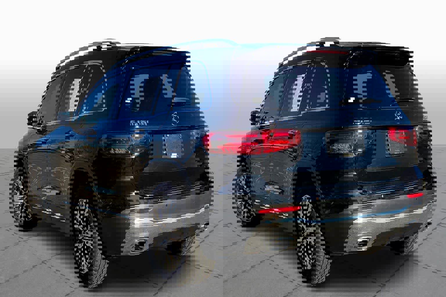 Used 2025 Mercedes-Benz GLB 250 GLB 250 image 11