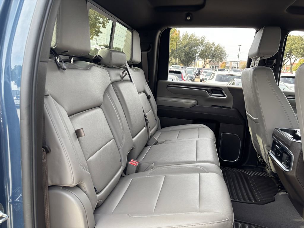 Used 2024 Chevrolet Silverado 2500 LTZ w/ LTZ Convenience Package image 26