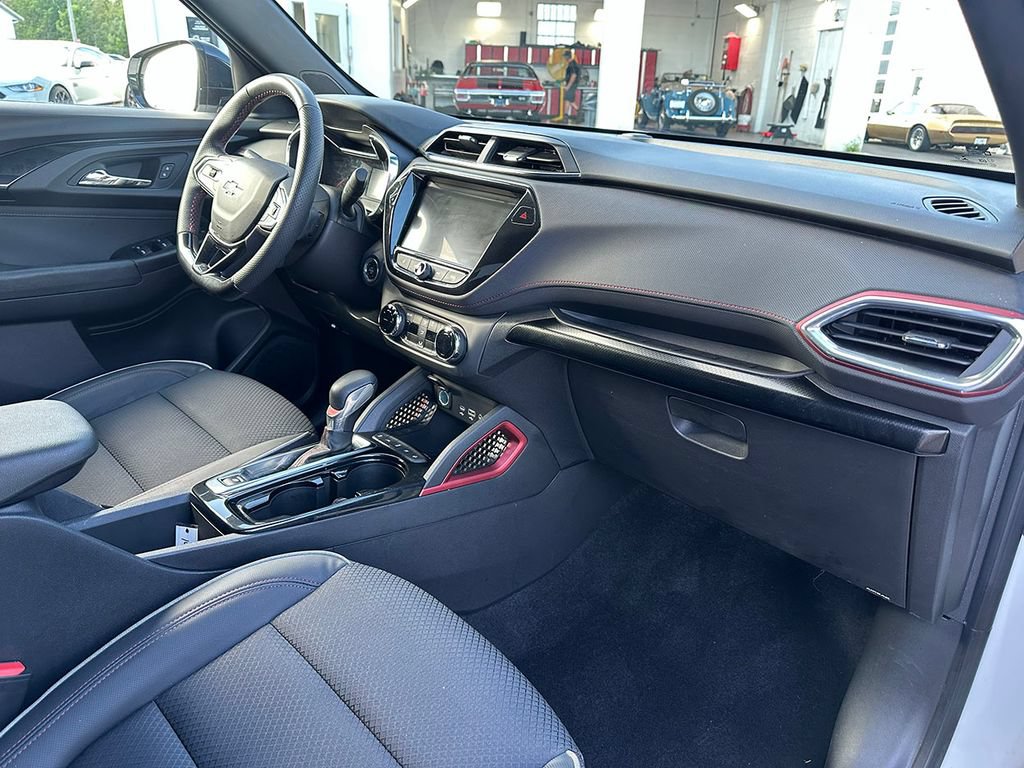 Used 2023 Chevrolet TrailBlazer RS w/ Convenience Package FWD image 27