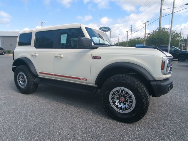 New 2026 Ford Bronco Outer Banks w/ Sasquatch Package AWD/4WD image 2
